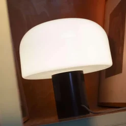 Bellhop Glass T bordlampe