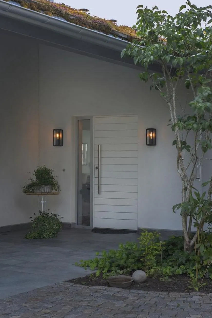 Carpi vegglampe utendørs IP44 - Svart/Klart glass