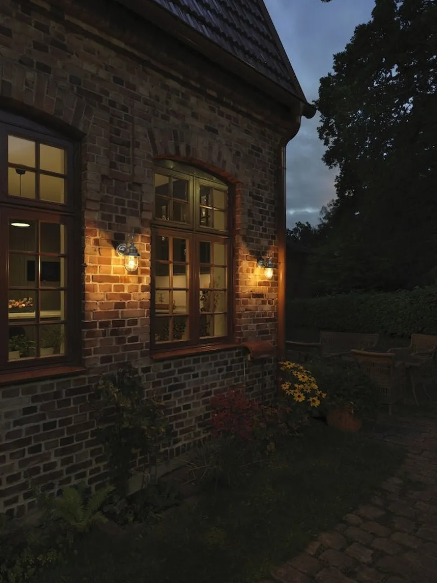 Cerignola vegglampe IP44 - Galvanisert stål