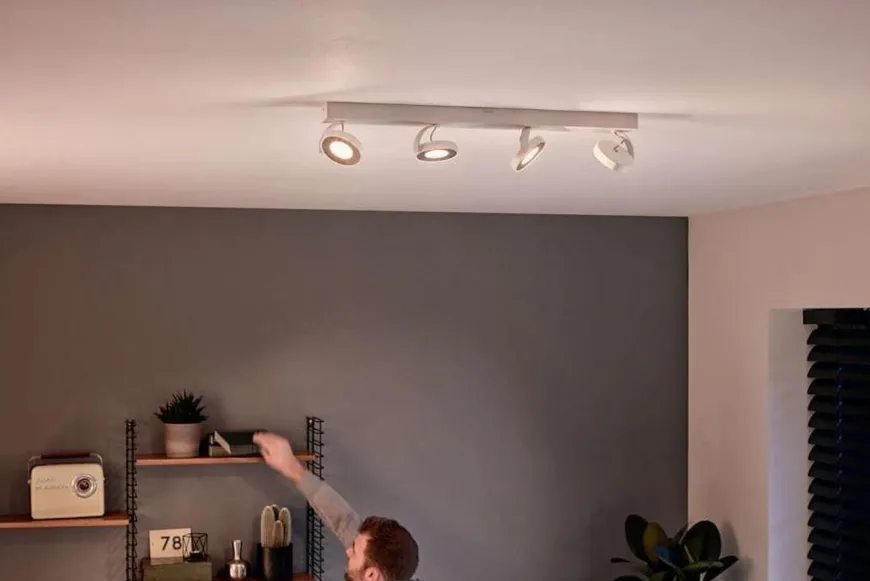 Clockwork myLiving spotskinne hvit warm glow