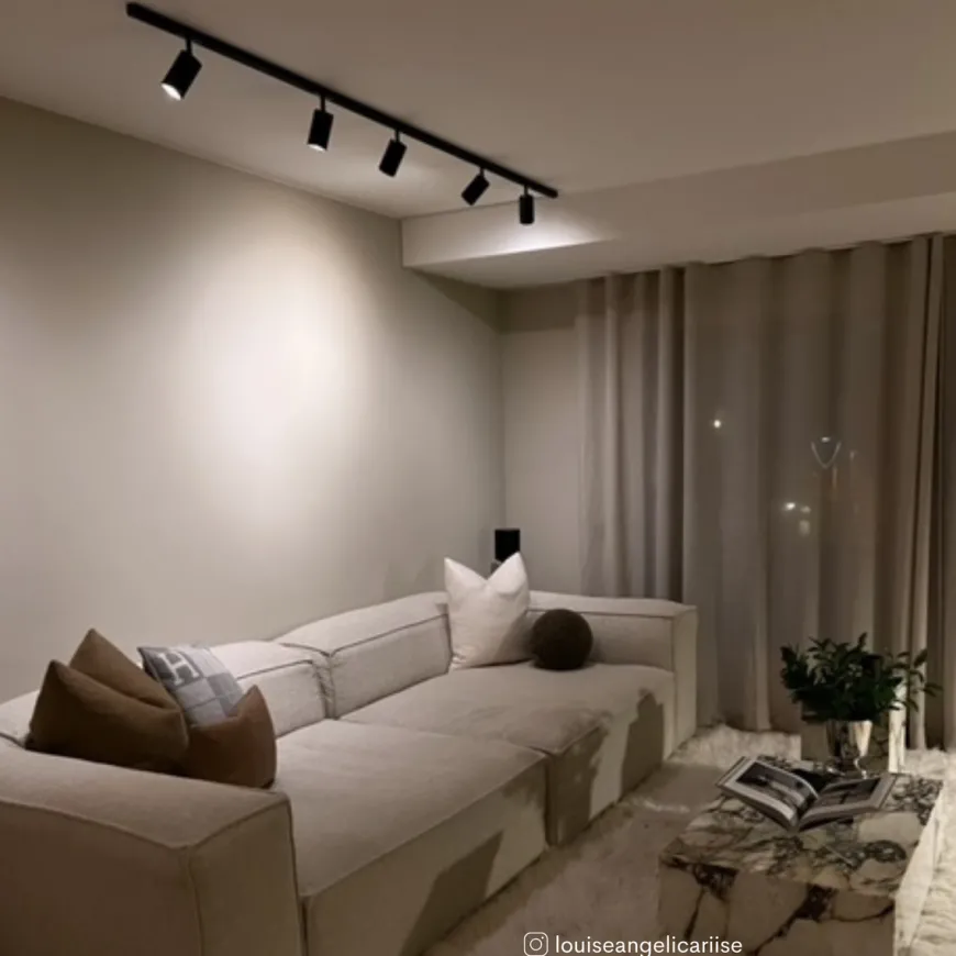 Designline Tube komplett 1.9 meter spotskinne med 5 spotter GU10 - Svart
