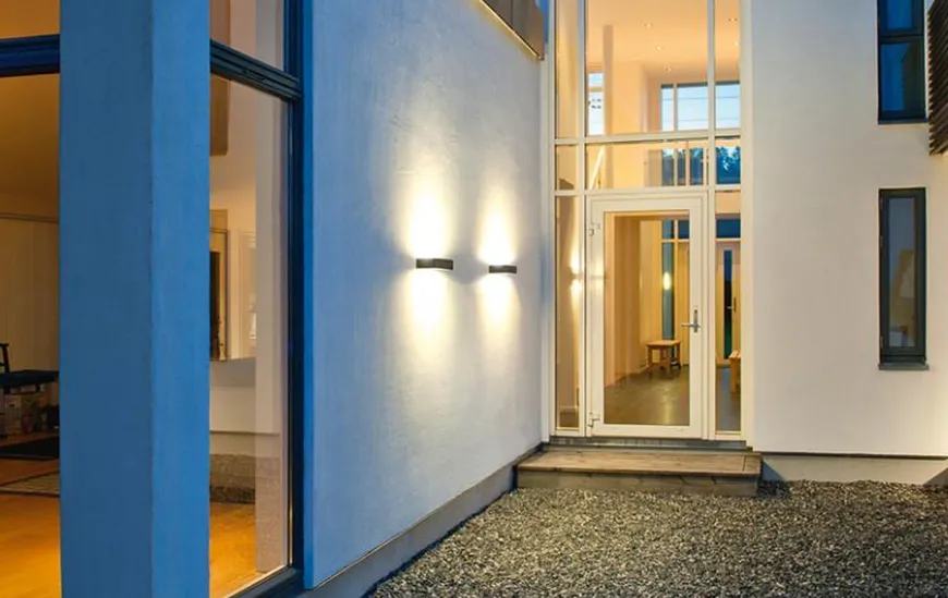 Edge vegglampe opp/ned 10W 2700 Kelvin dimbar IP65