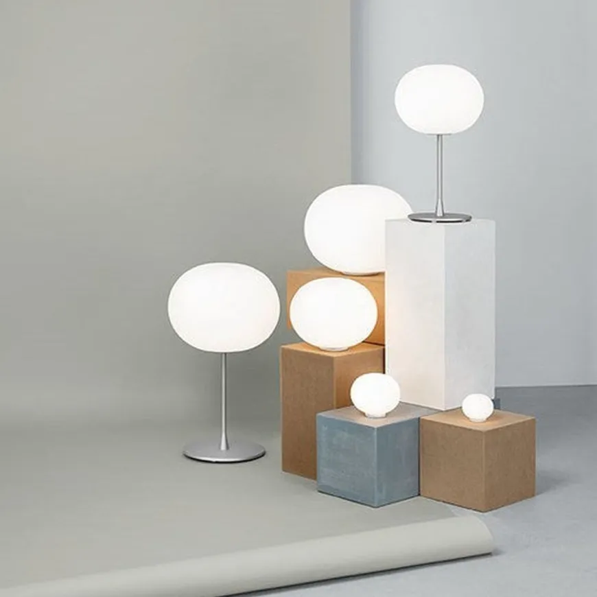 Flos Mini Glo-Ball bordlampe 11cm med Av/På-bryter