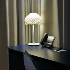 Flos Tatou bordlampe T1 - hvit