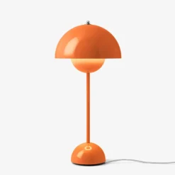 Flowerpot VP3 bordlampe