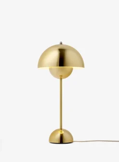 Flowerpot VP3 bordlampe