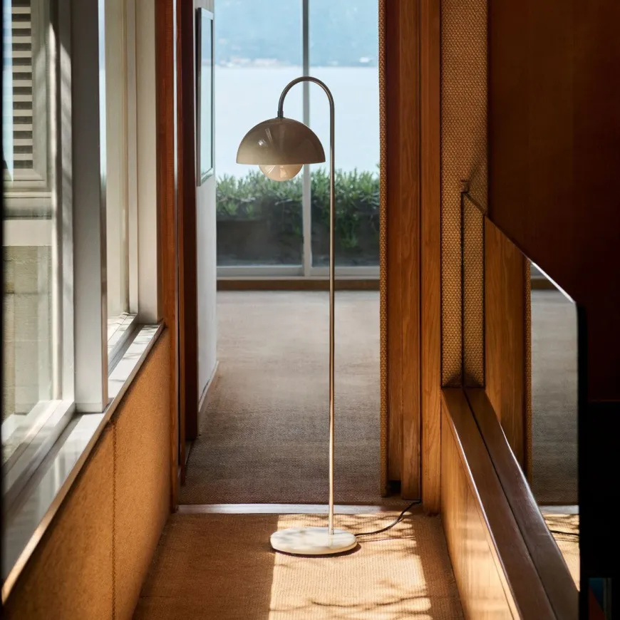 Flowerpot VP12 gulvlampe