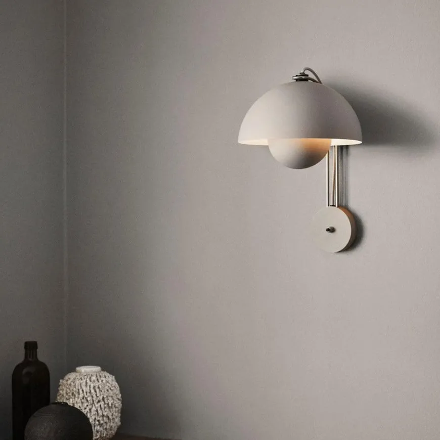 Flowerpot VP8 vegglampe