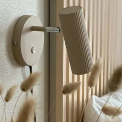 Hubble vegglampe - Beige