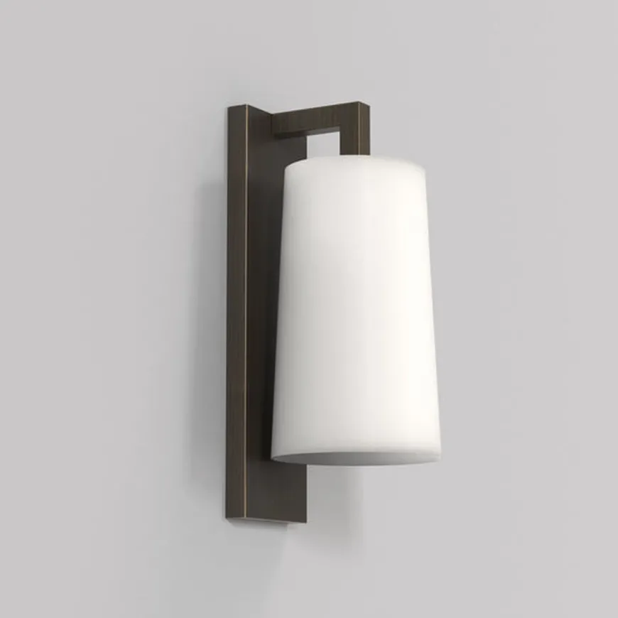 Lago 280 vegglampe IP44 - Bronse/Opal glass skjerm