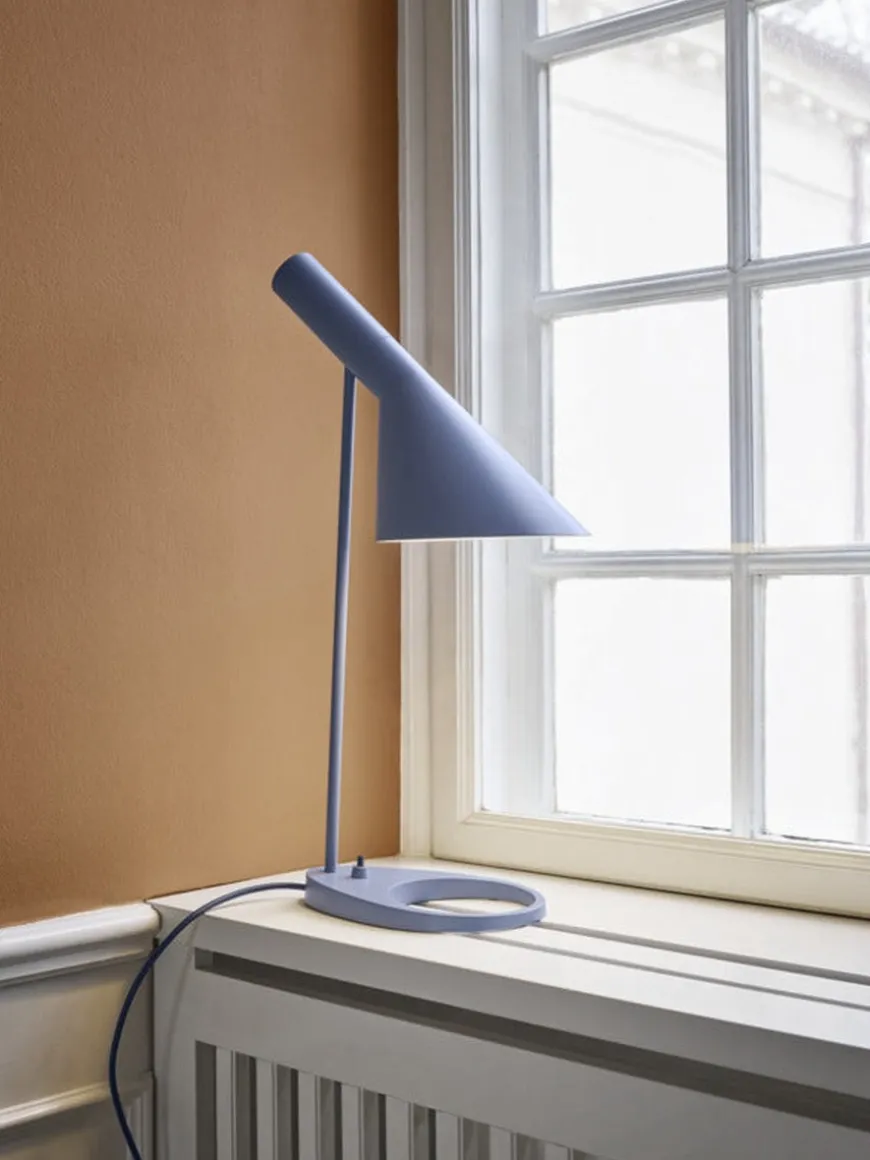Louis Poulsen AJ bordlampe