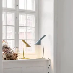 Louis Poulsen AJ Mini Bordlampe