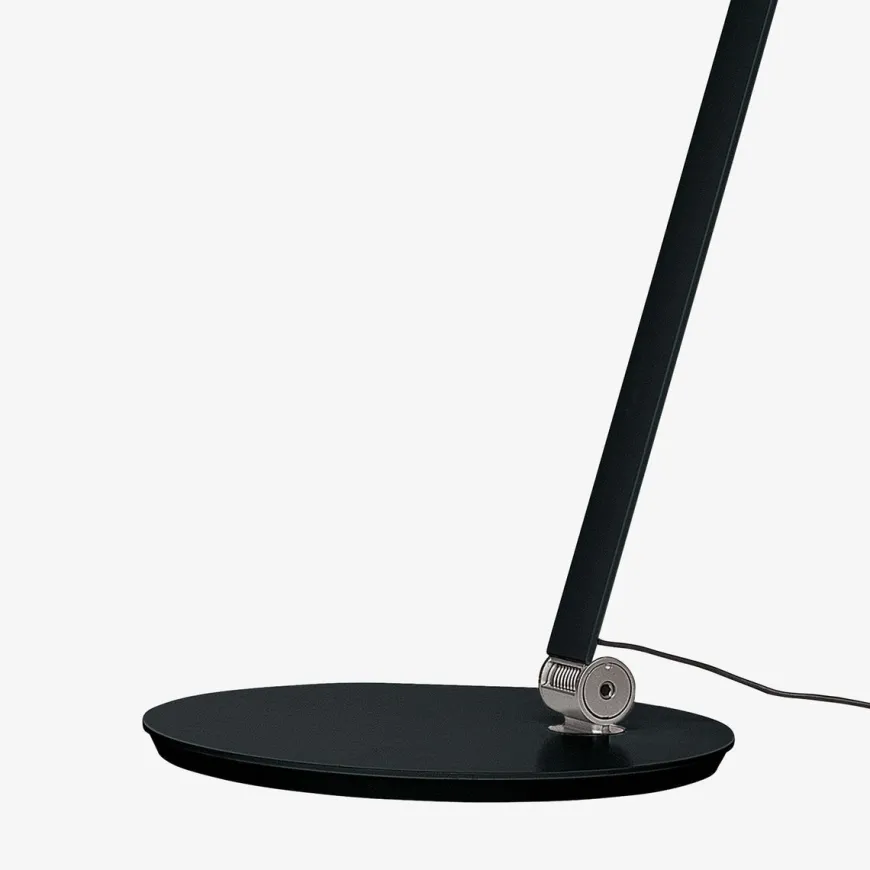 Louis Poulsen NJP bordlampe