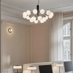 Nuura Apiales 18 satin svart/opal