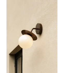Nuura Liila utendørslampe - bronse/opal