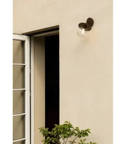 Nuura Liila utendørslampe - bronse/optikk