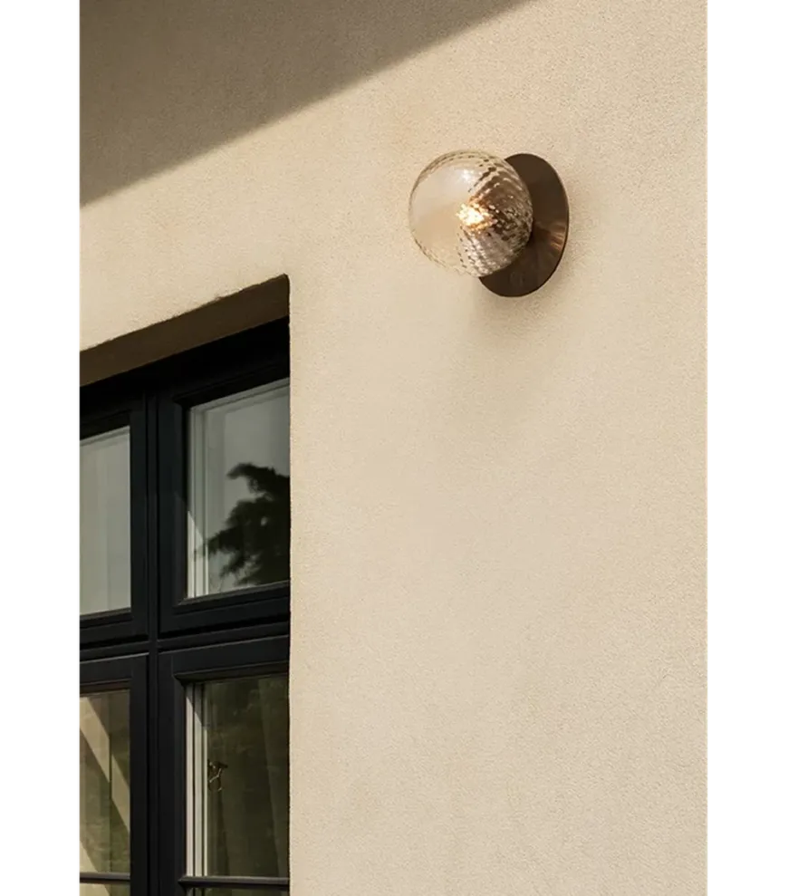Nuura Liila 1 utendørslampe - mørk bronse/optic