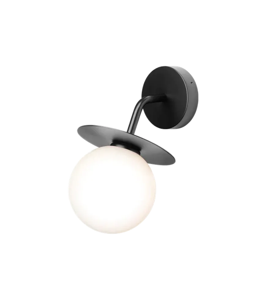 Nuura Liila utendørslampe - svart/opal