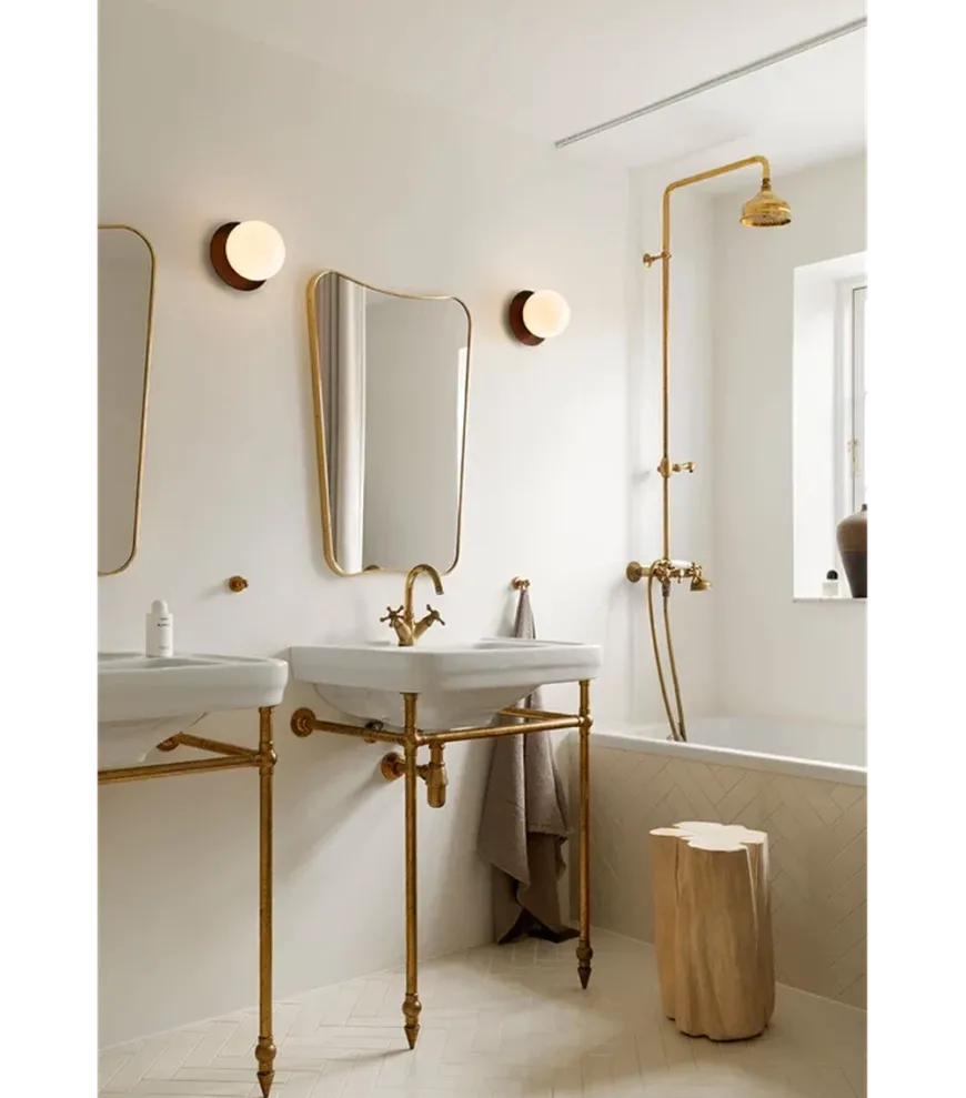Nuura Liila 1 vegglampe/taklampe - medium - bronse/opal