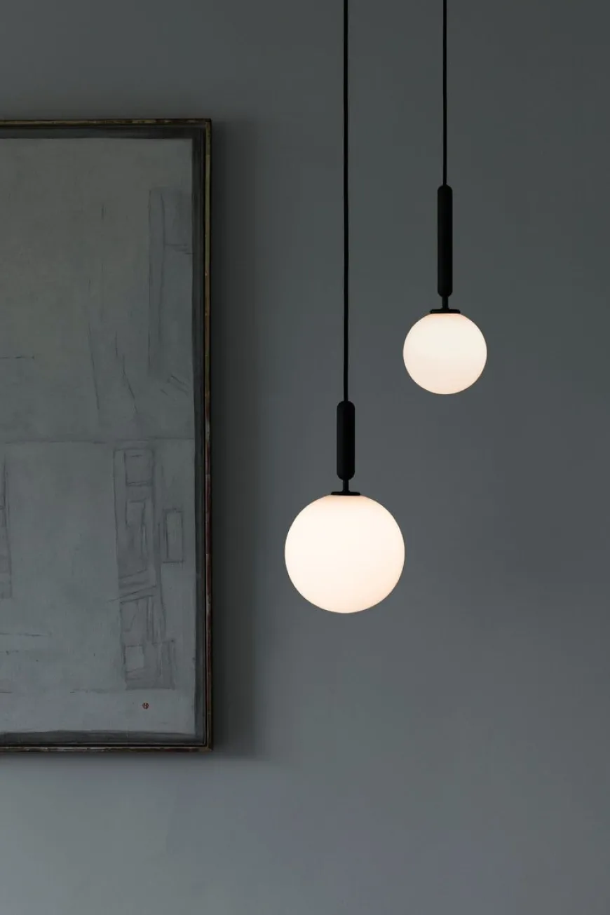 Nuura Miira 1 large svart / opal
