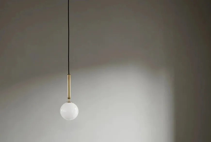 Nuura Miira 1 messing / opal