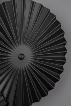 Omega vegglampe - Svart