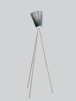 Oslo Wood gulvlampe stål med skjerm