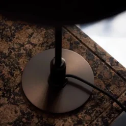 PH 3/2 Aged brass opal bordlampe