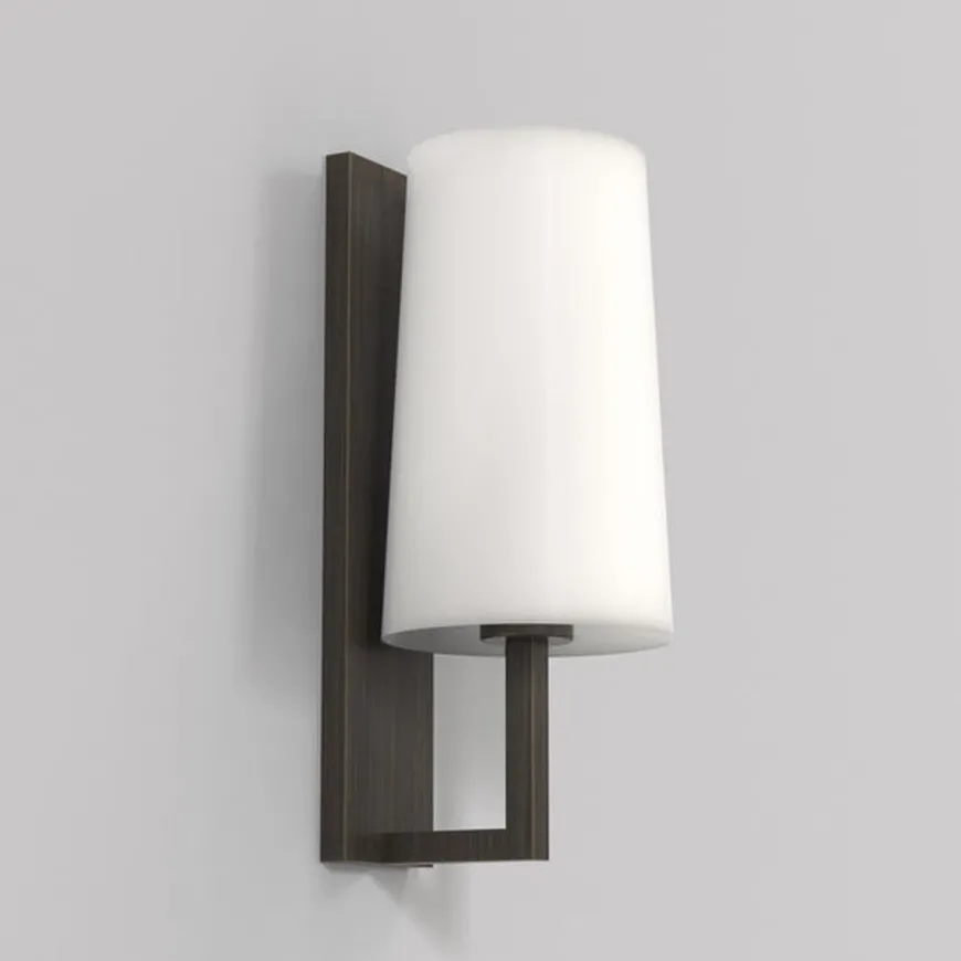 Riva 350 vegglampe baderom IP44 med glass skjerm