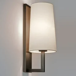 Riva 350 vegglampe med stoffskjerm
