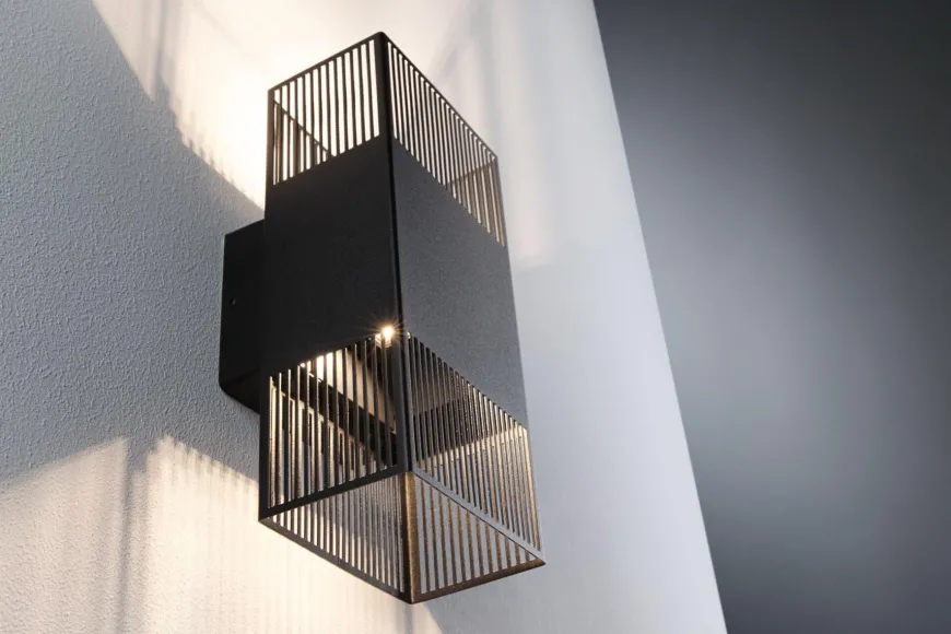 Tharin vegglampe opp/ned 2 x 3,7W 3000 Kelvin IP44
