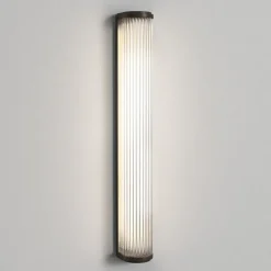 Versailles 600 vegglampe 25W IP44 3000 kelvin - Matt Gullfarget