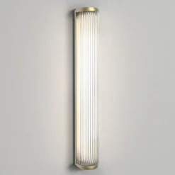 Versailles 600 vegglampe 25W IP44 3000 kelvin - Matt Gullfarget